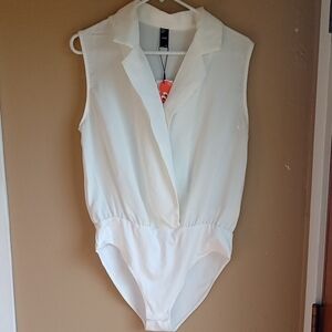 Cider V Neck Elevated Basic Body Suit New With Tags Size M
